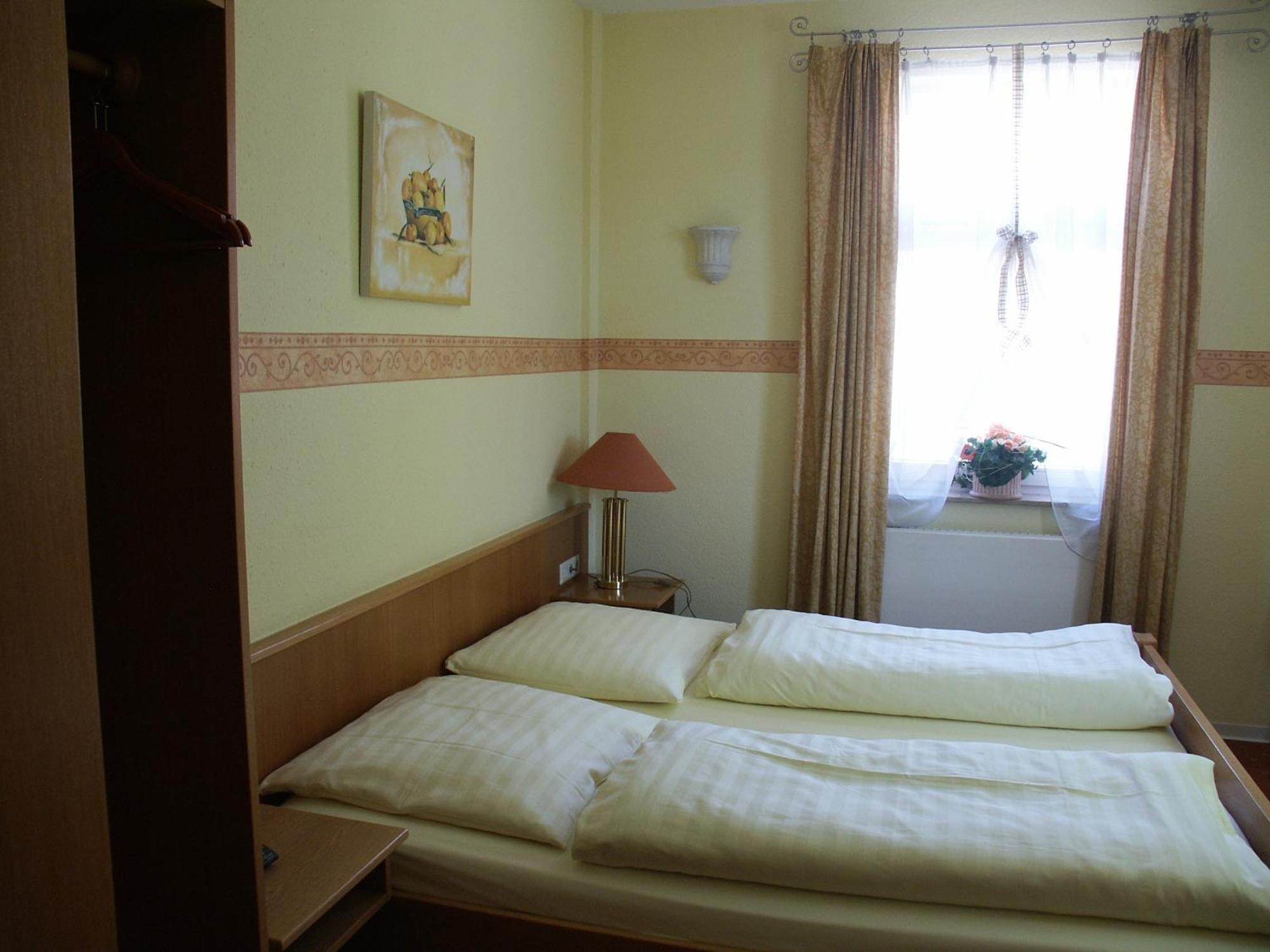 Restaurant Orakel Hotel Oberstenfeld Екстериор снимка
