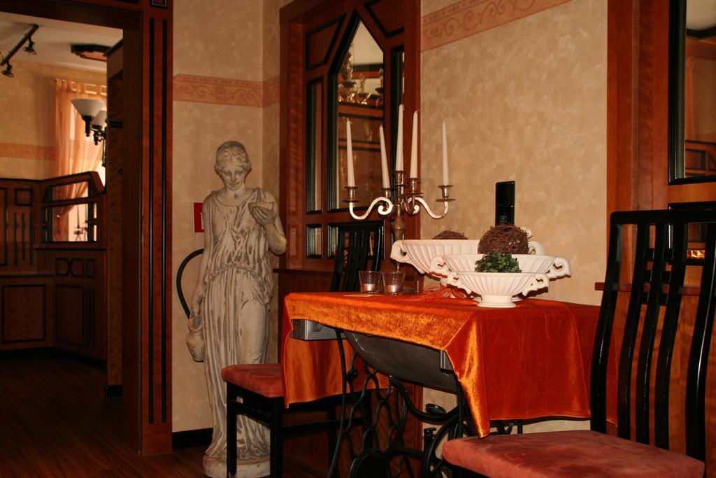 Restaurant Orakel Hotel Oberstenfeld Екстериор снимка
