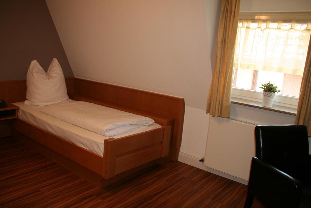 Restaurant Orakel Hotel Oberstenfeld Екстериор снимка