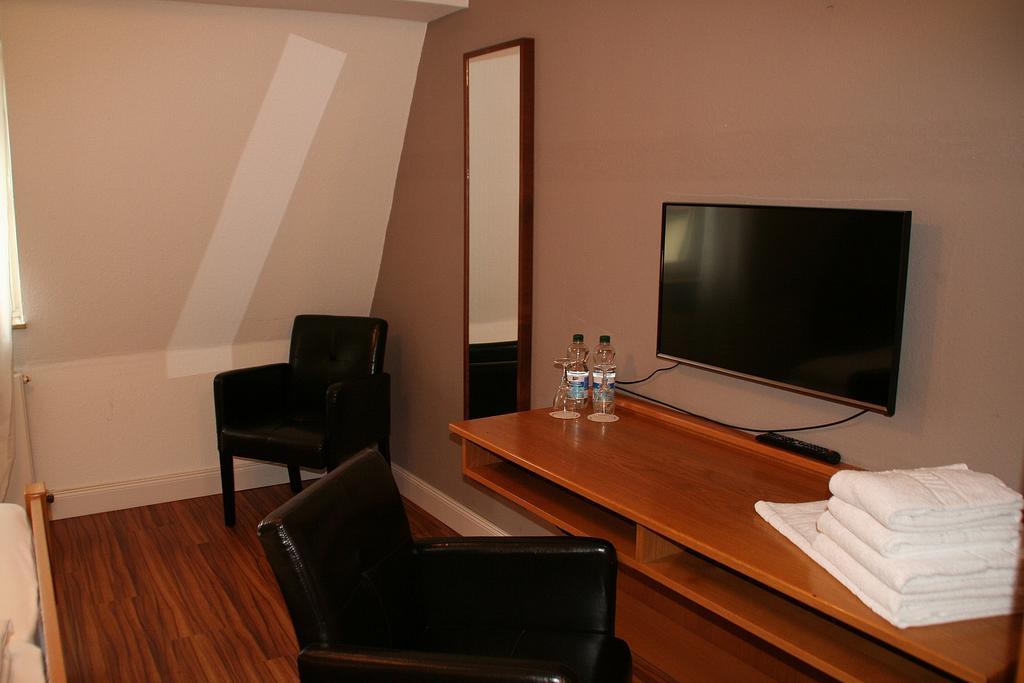 Restaurant Orakel Hotel Oberstenfeld Екстериор снимка